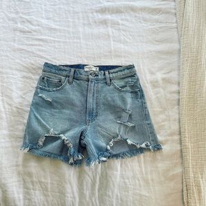 Abercrombie & Fitch Distressed 4” High Rise Mom Shorts